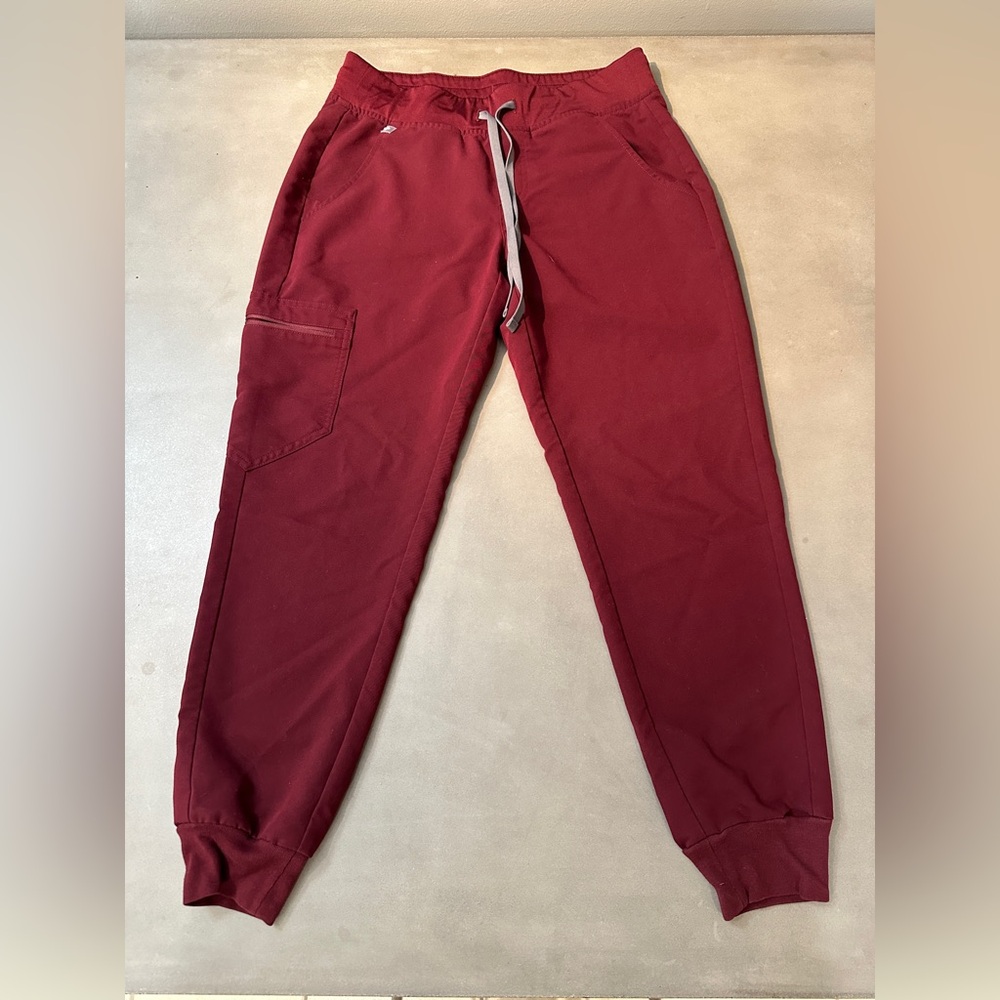 Women’s Figs Zamora jogger scrub pants